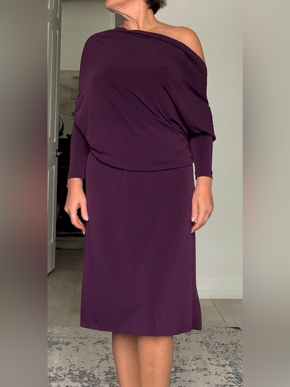 Gracia Maxi/Midi convertable Dress in Deep Plum - Picture 4 of 10